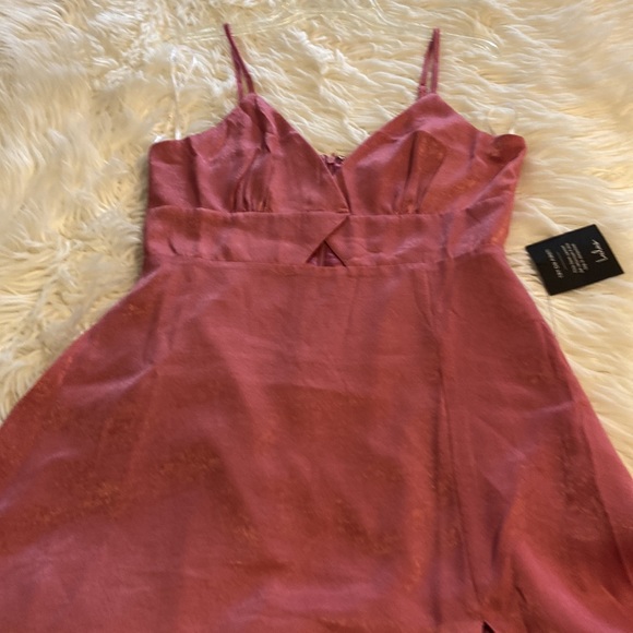 Lulus Dress length 57” bust 30” brand new with tag it is maxi dress and beautifu - Picture 17 of 17